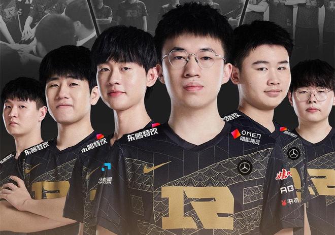 显得更加从 显得更加从