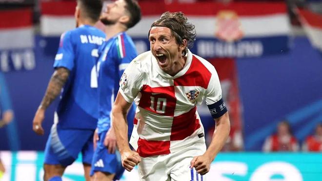 域的激烈竞 域的激烈竞