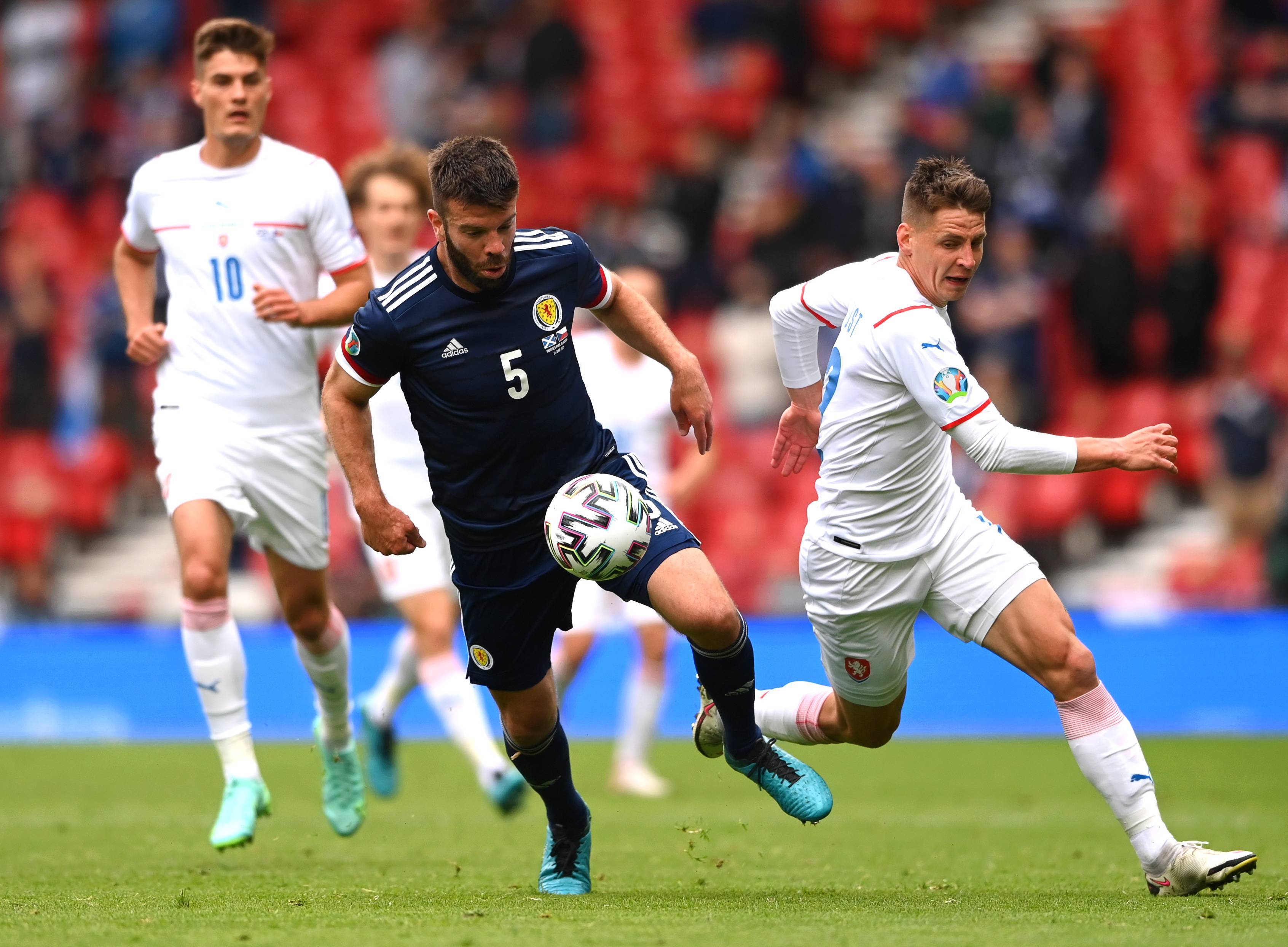 今天也被不 今天也被不